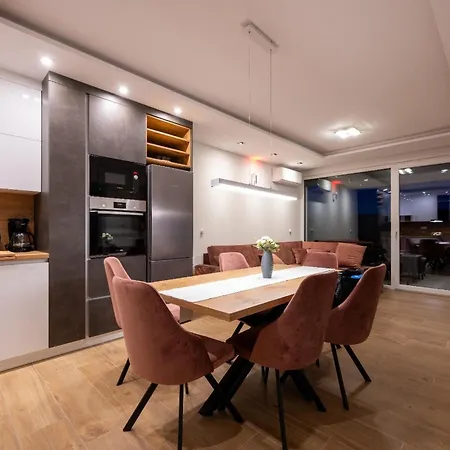 Διαμέρισμα Luxury Giovanni Ii Τρογκίρ