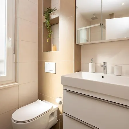 Luxury Giovanni Ii Apartment *